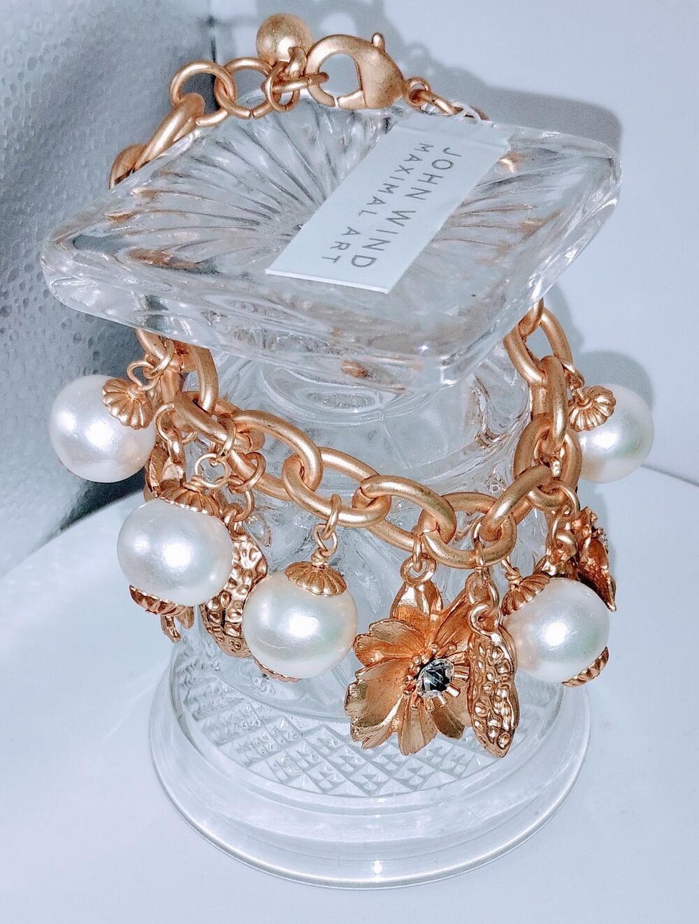 NWT John Wind Maximal Art Pearl Flower Charm Bracelet w/ Box